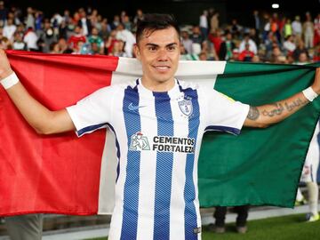 Soccer Football - FIFA Club World Cup - CF Pachuca vs Wydad AC - Zayed Sports City Stadium, Abu Dhabi, United Arab Emirates - December 9, 2017   Pachuca&#039;s Emmanuel Garcia celebrates after the match    REUTERS/Matthew Childs