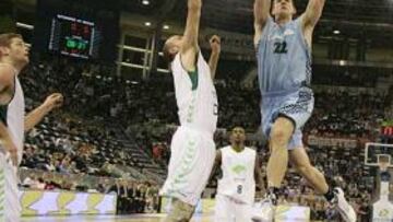 <strong>UNICAJA ENDEREZA EL RUMBO.</strong>