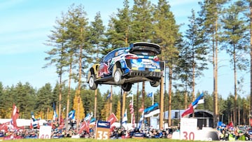 Fourmaux vuela en los tramos del Rally de Finlandia