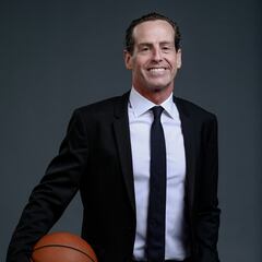 Kenny Atkinson deja los Warriors para dirigir a los Hornets