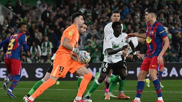 Un killer, un genio y un santo