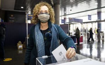 Ester Capella, senadora designada por el Parlamento de Cataluña en la X Legislatura y diputada en el Congreso de los Diputados en la XI Legislatura.