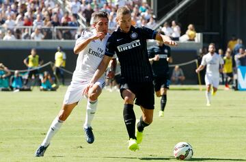 Su paso por las inferiores del Real Madrid terminaría con su única temporada con el Castilla después de haber transitado por el equipo C. Disputó minutos ante el Manchester United e Inter antes de marcharse a la Ponferradina para, en 2015, firmar por el Manchester City.  