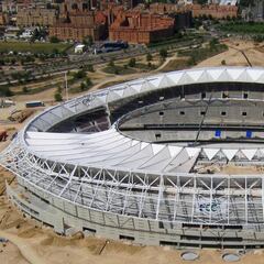 Finalizada la instalación del voladizo del Metropolitano