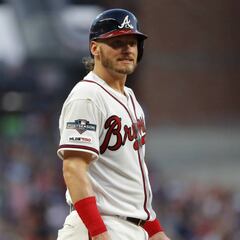 Josh Donaldson regala Maserati a su madre por dejar de fumar