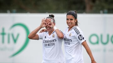 Alcochete (Portugal), 19/09/2024.- Real Madrid player Athenea del Castillo (L) celebrates after scoring a goal during the UEFA Women's Champions League second qualifying round first leg match between Sporting CP and Real Madrid held at Aurelio Pereira Stadium, in Alcochete, Portugal, 19 September 2024. (Liga de Campeones) EFE/EPA/JOSE SENA GOULAO