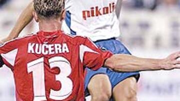 <b>HUESO DURO. </b>Savio fue uno de los destacados ante un Sigma que vendió cara su derrota.