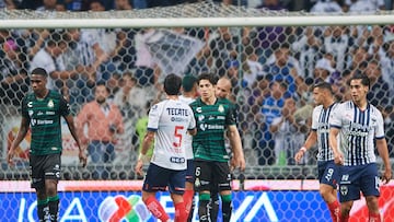 (L-R), Omar Govea of Monterrey and Alan Cervantes of Santos during the game Monterrey vs Santos, corresponding to second leg match of Quarterfinals of the Torneo Clausura 2023 of the Liga BBVA MX, at BBVA Bancomer Stadium, on May 13, 2023.

<br><br>

(I-D), Omar Govea de Monterrey y Alan Cervantes de Santos durante el partido Monterrey vs Santos, Correspondiente al partido de Vuelta de Cuartos de Final del Torneo Clausura 2023 de la Liga BBVA MX,en el Estadio BBVA Bancomer, el 13 de Mayo de 2023.