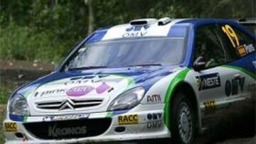 <b>BUEN PAPEL.</b> Xavi Pons, 21º en la primera etapa, se ha quedado a menos de cinco segundo del líder Solberg y ha sido el mejor español.