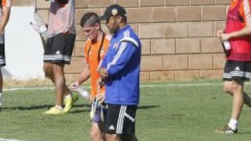 De Paul, con el técnico del Valencia.