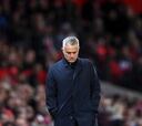 José Mourinho sufre por las malas decisiones en el United