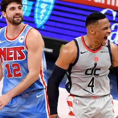 Westbrook funde a Durant y Kyrie Irving en un final de manicomio