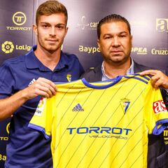 Juan Hernández: "Me viene bien jugar en el Cádiz"