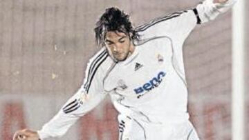 <b>A LA ESPERA. </b>Sergio Sáchez es la primera alternativa en cuanto se venda a Andrade o Coloccini.