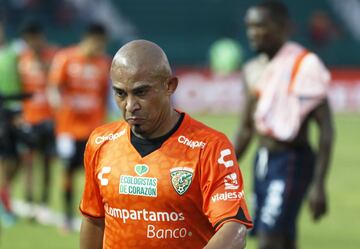 Los jugadores de Jaguares fueron separados del equipo por decisión de Sergio Bueno, con el argumento de conducta negativa para el club. Sin embargo, Arevalo aseguró que no recibió explicación del entrenador o la directiva.