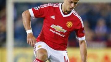 Chicharito podría firmar este lunes con el Bayer Leverkusen.