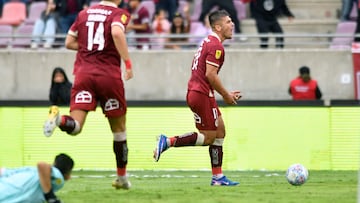 Futbol, Deportes La Serena vs Union La Calera
Fecha 6, Liga de primera 2026.
El jugador de Deportes La Serena Diego Rubio, centro, celebra tras marcar un gol contra Union La Calera durante un partido de la liga de primera disputado en el estadio La Portada en La Serena, Chile.
06/03/2026
Alejandro Pizarro Ubilla/Photosport
Football, Deportes La Serena vs Union La Calera
Sixth date, 2026 First division league.
Deportes La Serena’s player Diego Rubio, center, celebrates after scoring against Union La Calera during a first division league match at the La Portada stadium in La Serena, Chile
06/03/2026
Alejandro Pizarro Ubilla/Photosport