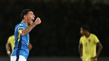 Brazil's defender #14 Iago Da Silva celebrates scoring his team's first goal during the 2025 South American U-20 football championship match between Ecuador and Brazil at the Misael Delgado stadium in Valencia, Carabobo state, Venezuela on January 30, 2025. (Photo by Juan BARRETO / AFP)
