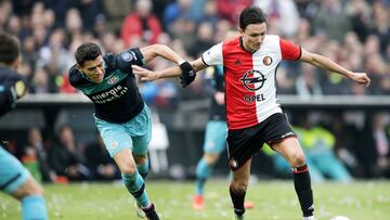 Feyenoord triunfa con tecnología y al PSV se le va el título