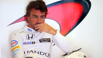 SPIELBERG, AUSTRIA - JULY 01: Fernando Alonso of Spain and McLaren Honda looks on in the garage during practice for the Formula One Grand Prix of Austria at Red Bull Ring on July 1, 2016 in Spielberg, Austria. (Photo by Dan Istitene/Getty Images)
PUBLICADA 02/07/16 NA MA29 1COL
PUBLICADA 03/07/16 NA MA01 1COL