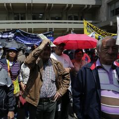 ¿Quiénes se pueden pensionar a los 55 años en Colombia? Requisitos y cómo solicitarla