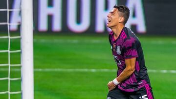 H&eacute;ctor Moreno durante un partido de la Selecci&oacute;n Mexicana