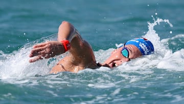 Doha (Qatar), 07/02/2024.- Maria de Vales of Spain competes during the women's 5km Open Water Final at the FINA World Aquatics Championships in Doha, Qatar 07 February 2024. (España, Catar) EFE/EPA/ALI HAIDER
