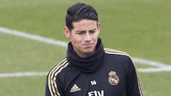 Zidane calls up Mariano and James for Spanish Super Cup