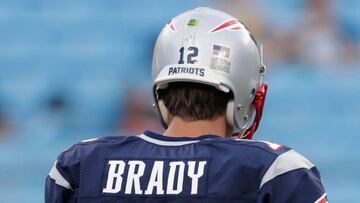 CHARLOTTE, NC - AUGUST 26: Tom Brady #12 of the New England Patriots warms up prior to their game against the Carolina Panthers during their game at Bank of America Stadium on August 26, 2016 in Charlotte, North Carolina.   Streeter Lecka/Getty Images/AFP
 == FOR NEWSPAPERS, INTERNET, TELCOS &amp; TELEVISION USE ONLY ==