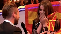 Pedida de matrimonio en directo a la representante de Macedonia durante la semifinal de Eurovisi&oacute;n. Imagen: RTVE