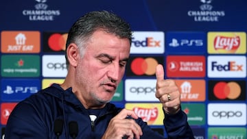 Paris Saint-Germain's French head coach Christophe Galtier attends a press conference at the Parc des Princes stadium in Paris on October 10, 2022 on the eve of their UEFA Champions League football match against Benfica. (Photo by FRANCK FIFE / AFP)