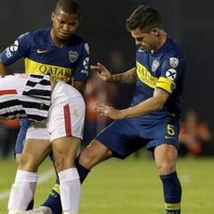 Olé: "Barrios, una rueda de auxilio de todo Boca"