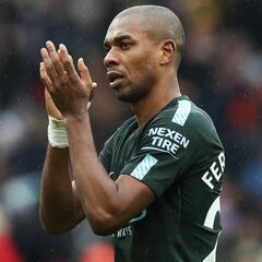 Fernandinho ruled out of Man City's trip to Arsenal