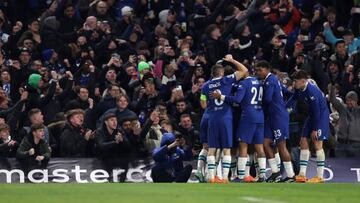 Raheem Sterling of Chelsea FC celebrates after scoring his side's first goal of the match during the UEFA Champions League football match Chelsea FC vs Borussia Dortmund on March 07, 2023 at the Stamford Bridge in London, United Kingdom (Photo by Francesco Scaccianoce/LiveMedia/NurPhoto via Getty Images)