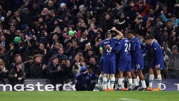 Raheem Sterling of Chelsea FC celebrates after scoring his side's first goal of the match  during the UEFA Champions League football match Chelsea FC vs Borussia Dortmund on March 07, 2023 at the Stamford Bridge in London, United Kingdom (Photo by Francesco Scaccianoce/LiveMedia/NurPhoto via Getty Images)