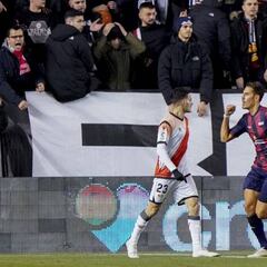 Álex Alegría frustra una nueva alegría para el Rayo en el 88'