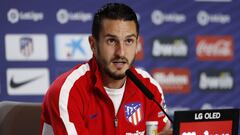 Koke atiende a la prensa. 