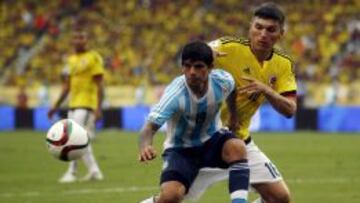 Banega le ganó el duelo a Daniel Torres en el Metropolitano.
