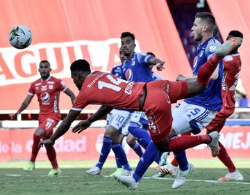 El equipo de Alberto Gamero se impuso por 2-1 ante América de Cali en el juego de ida de los cuartos de final de la Liga BetPlay. Fernando Uribe y Cristian Arango anotaron por Millonarios; Yesus Cabrera descontó para el equipo vallecaucano.