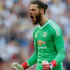"No chance" of De Gea leaving United, insists Mourinho