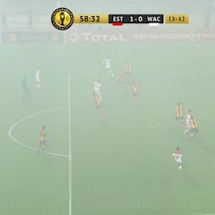 El Wydad se niega a seguir jugando porque un gol anulado no lo revisa el VAR "defectuoso"