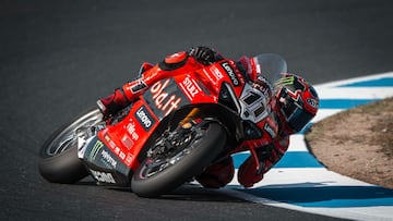 Bulega aprieta a Razgatlioglu