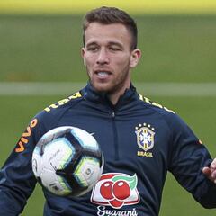 Arthur se queda para la Copa América con Brasil