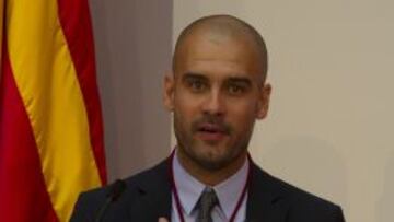 Guardiola, cuando recibió la medalla de la Generalitat.