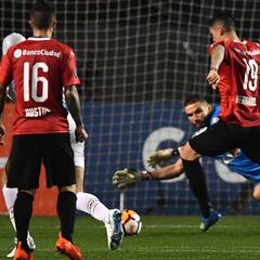 Bascuñán suspende el Santos-Independiente por incidentes