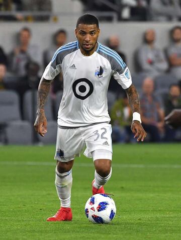 Gómez llegó esta temporada y formó una buena mancuerna con Darwin Quintero; sus problemas de indisciplina podrían ser factor para que no siga con los 'Loons'.