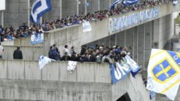 IMPRESIONANTE. Los aficionados nunca han abandonado al club y en el Carlos Tartiere siempre está casi lleno en los partidos.