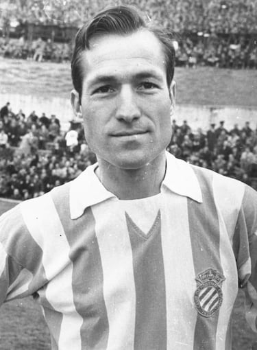 Barcelona (1953-1961) - Espanyol (1963-1965).