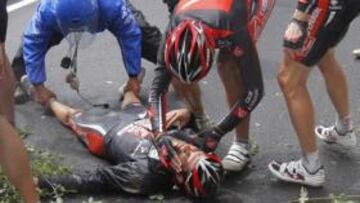 Pereiro sufre una aparatosa caída y dice adiós al Tour