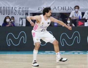 Sergio Llull celebra una acción durante el partido.